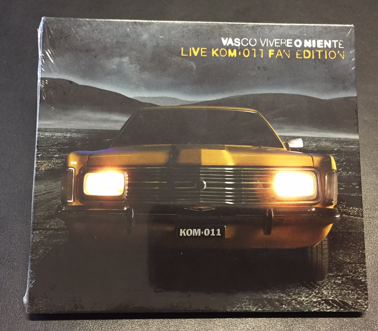 Vivere O Niente Live Kom.011 Fan Edition : Vasco Rossi: Amazon.it